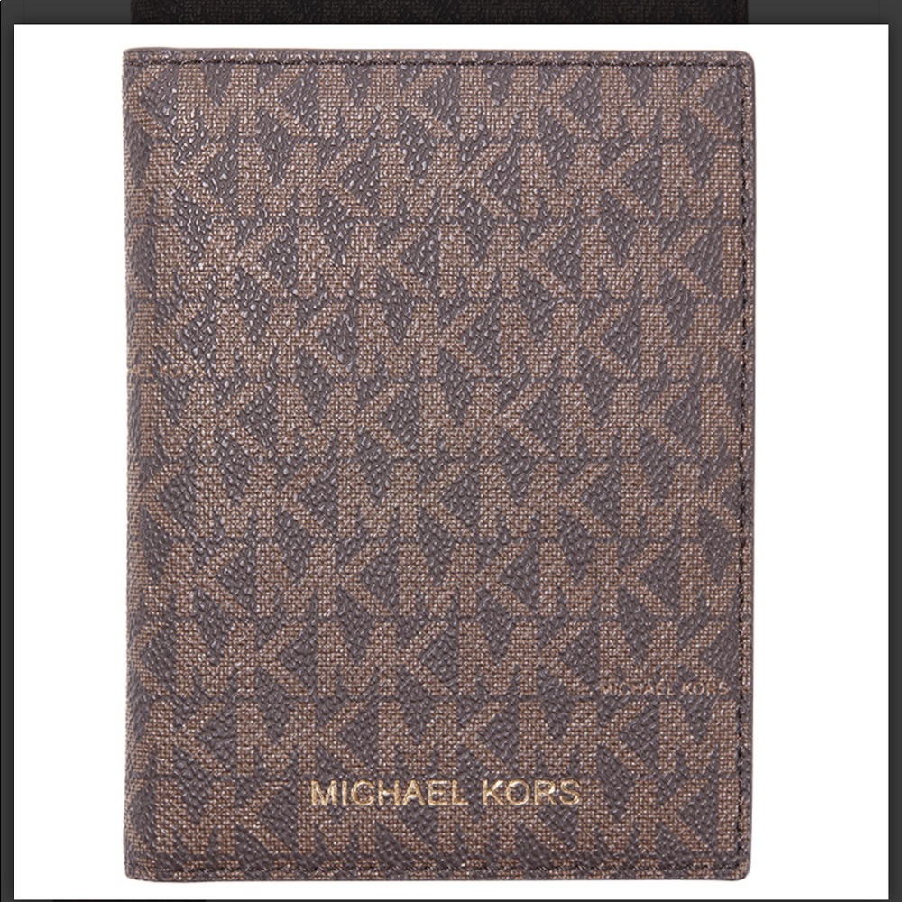 Michael kors passport wallet